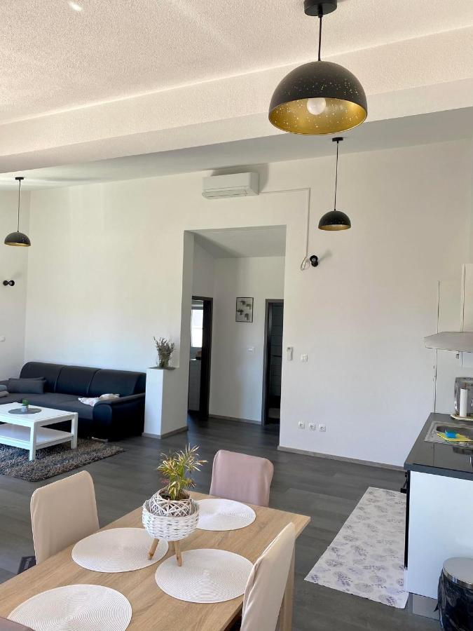 Apartman Ritta 比奥格勒·纳·莫鲁 外观 照片